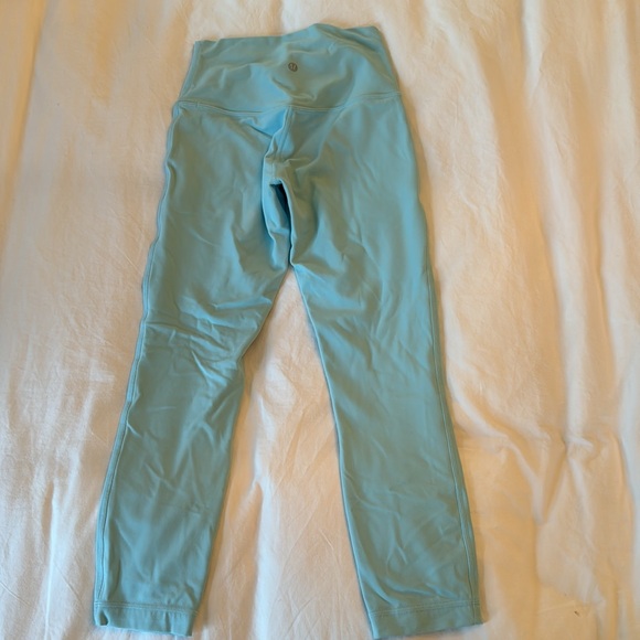 Lululemon Align Cropped Legging Size 4 - Picture 2 of 4